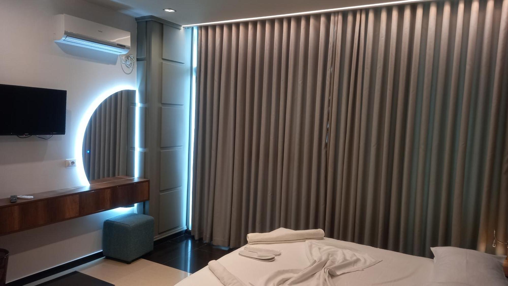 Hotel Aglon Vlorë 외부 사진