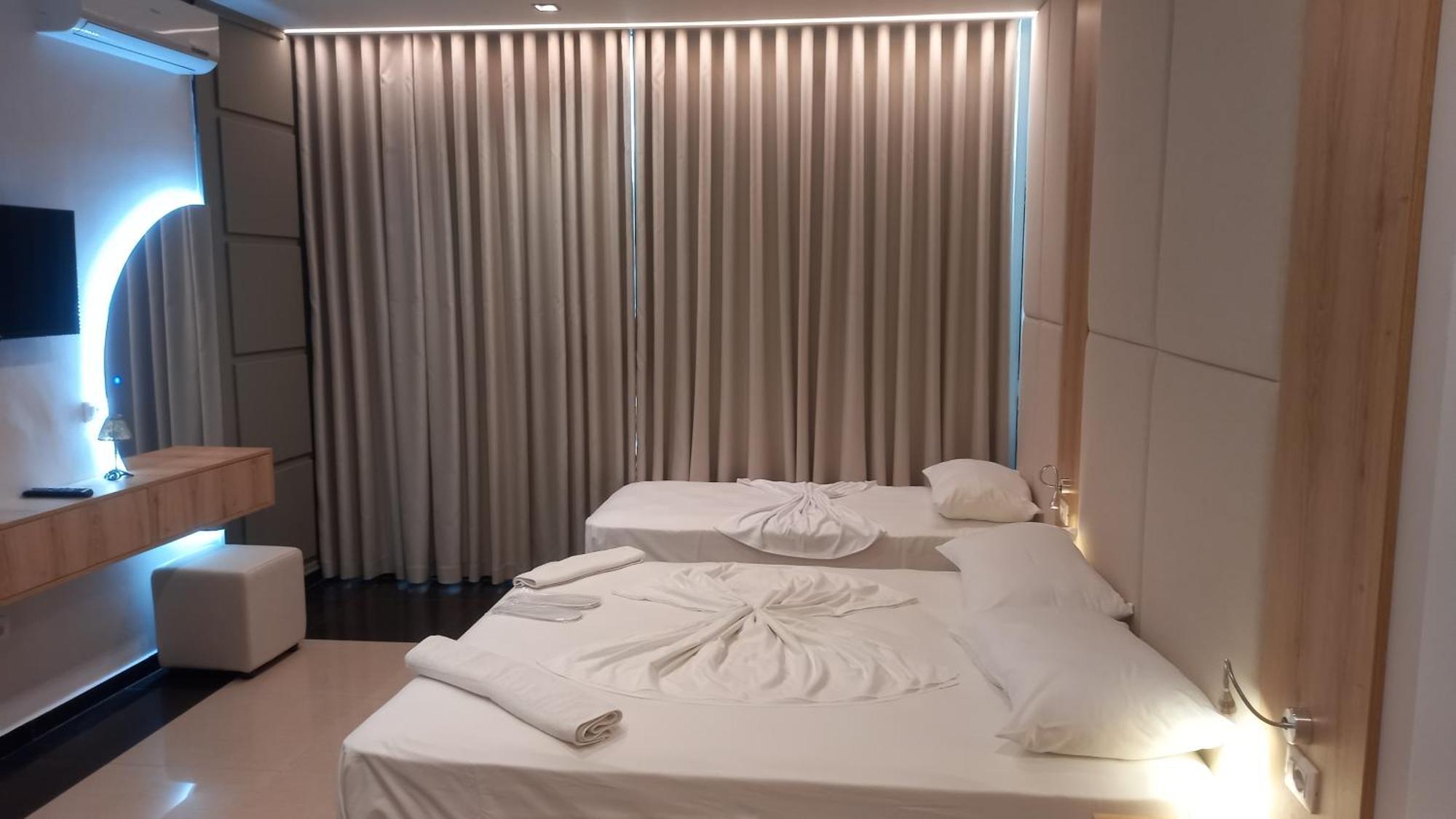 Hotel Aglon Vlorë 외부 사진